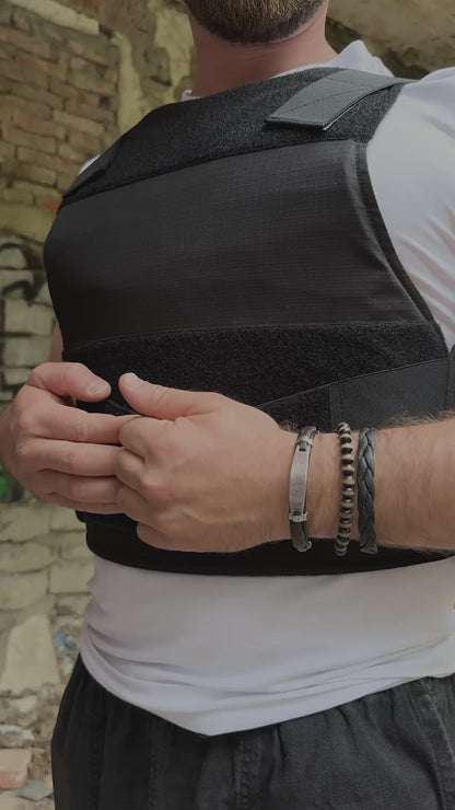 Kuulikindel varjatult kantav vest – must